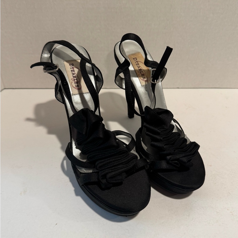 Dyeables Elegant Black Heels